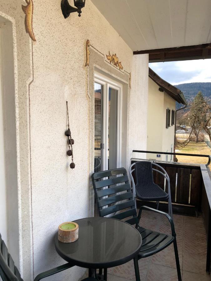 Appartement Kuhglocken Ferienhaus Fuenf Sinne Dobriach Bagian luar foto